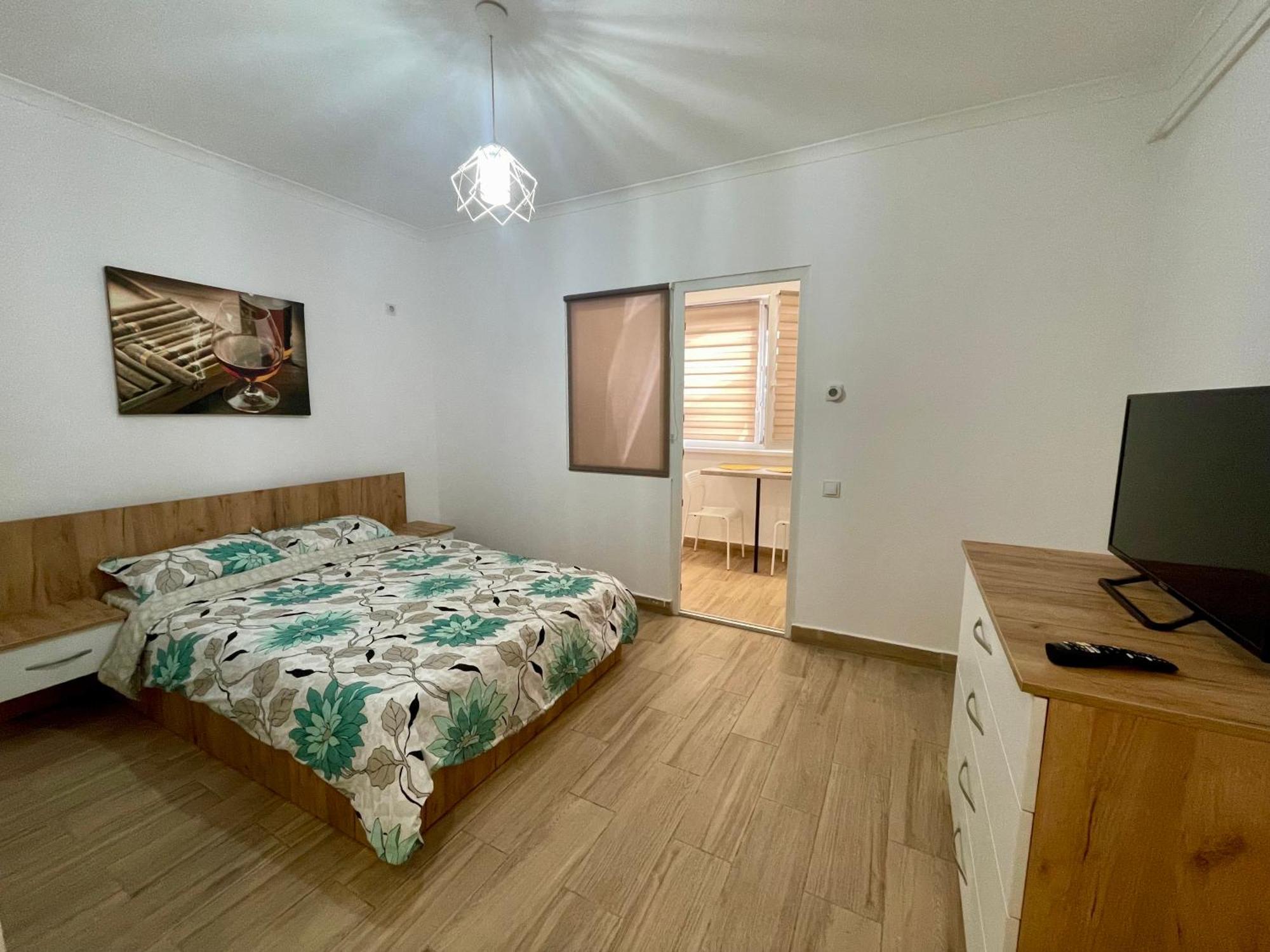 Militari Comfort Studio Rosu Экстерьер фото